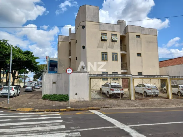 Imagem: O apartamento possui 2 Dormitórios, 1 Banheiro, 1 Vaga na
