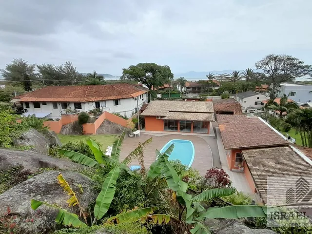 Imagem: Casa À Venda no Bairro Ponta das Canas