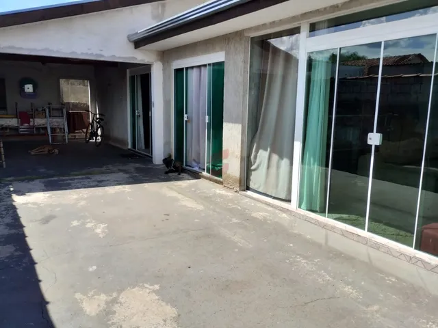 Imagem: Casa com 2 Dormitórios À Venda com 124M²