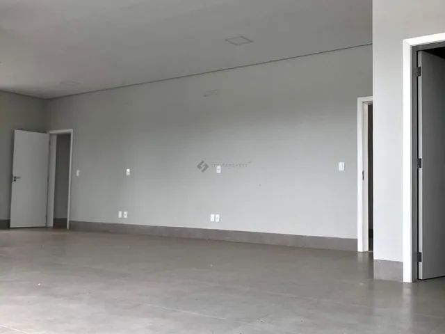 Imagem 11: Elegante e Imponente Ponto Comercial no Bairro santa Rosa