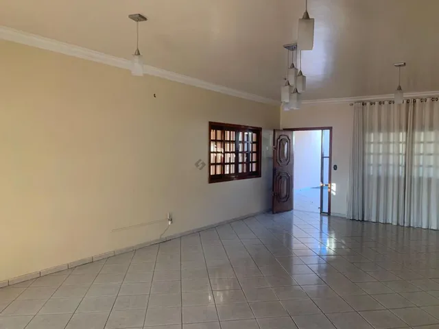 Imagem: Casa Comercial no Jardim Cuiabá - Avenida