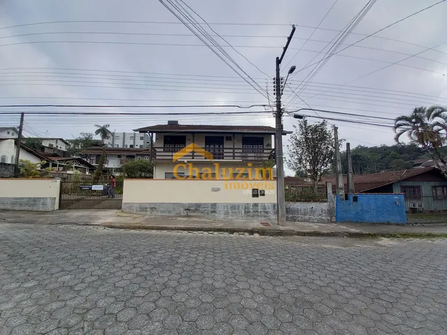 Imagem 11: Sobrado à venda no bairro Floresta, com 210 m2 de área Útil contendo duas amplas