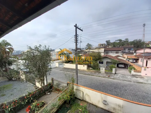 Imagem 4: Sobrado à venda no bairro Floresta, com 210 m2 de área Útil contendo duas amplas