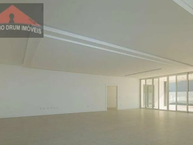 Imagem 2: REF. 138 Linda Casa Em Jurerê Internacional, alto padrão, luxuosa e espaçosa