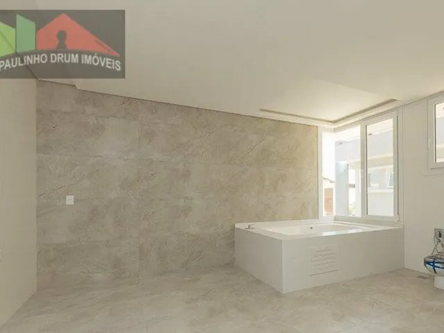 Imagem 4: REF. 138 Linda Casa Em Jurerê Internacional, alto padrão, luxuosa e espaçosa