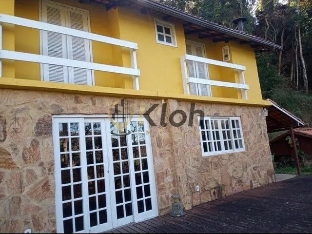 Imagem: A casa em condomínio possui 3 Dormitórios, 1 Suíte, 3