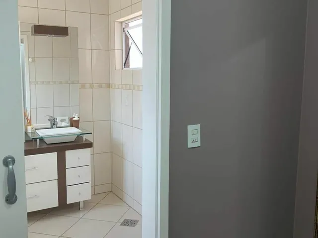 Imagem 6: Casa Sobrado, 3 Dormitórios, 1 Suítes, 2 Banheiro, 3 Vagas na Garagem