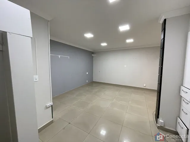 Imagem 4: Galeria Cristina - Loja Comercial à Venda no Centro de Patos de Minas – Galeria