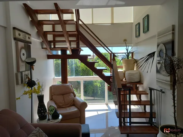 Imagem: O apartamento possui 6 Dormitórios, 2 Suítes, 2