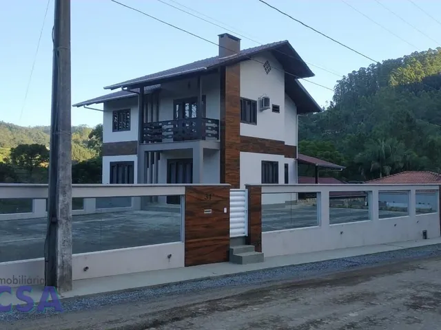 Imagem: Casa de Alto Padrão à Venda