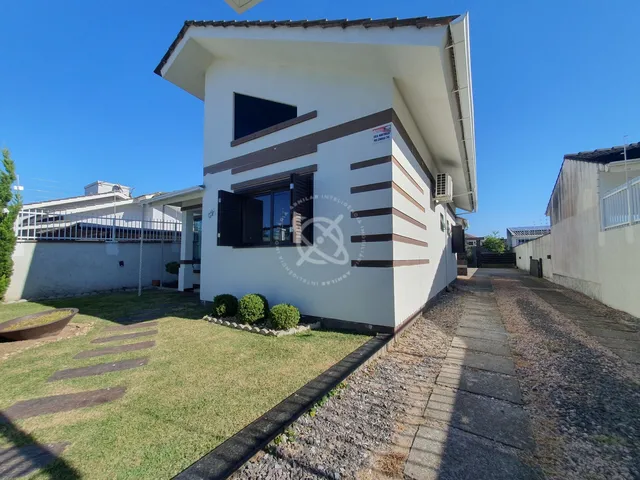 Imagem: Casa 04 Quartos no Bairro Urussanguinha