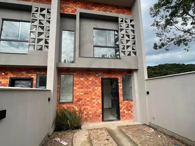 Imagem: Casa Geminada Triplex com 2 Suítes (Diferenciado