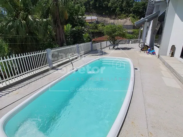 Imagem 6: CASA ALTO PADRÃO DE 250M² COM 5 DORMITÓRIOS SENDO 1 SUÍTE MASTER
