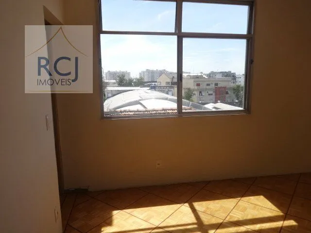 Imagem 2: Apartamento-Padrao-para-Venda-em-Benfica-Rio-de-Janeiro-RJ