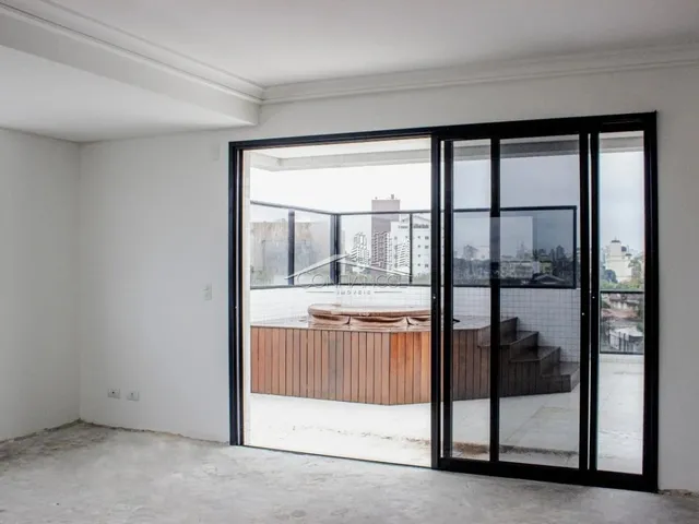 Imagem 3: Cobertura 3 Quartos e 3 Suítes À Venda na Vila Izabel em Curitiba/Pr