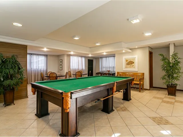 Imagem 4: Apartamento com 4 Quartos, 244,27M², À Venda em Florianópolis, Centro