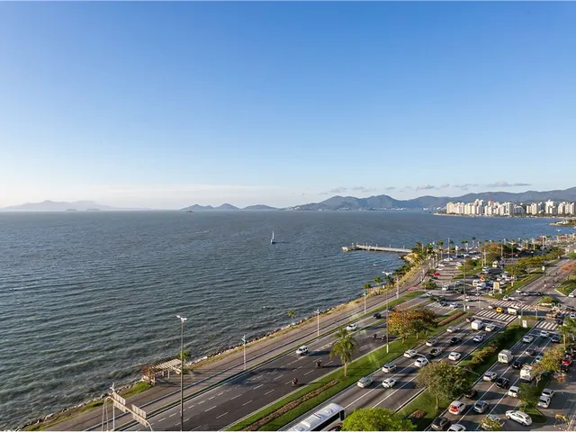 Imagem 9: Apartamento com 4 Quartos, 244,27M², À Venda em Florianópolis, Centro