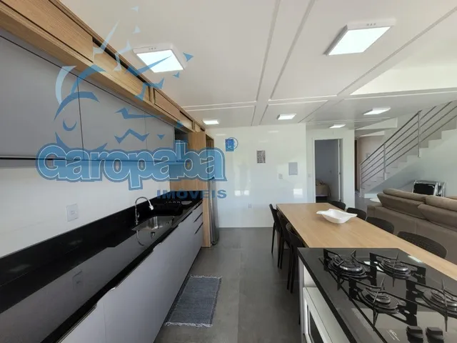 Imagem 3: Alugo por temporada em Garopaba, sobrado novo com 3 dormitórios(2 suítes), split e