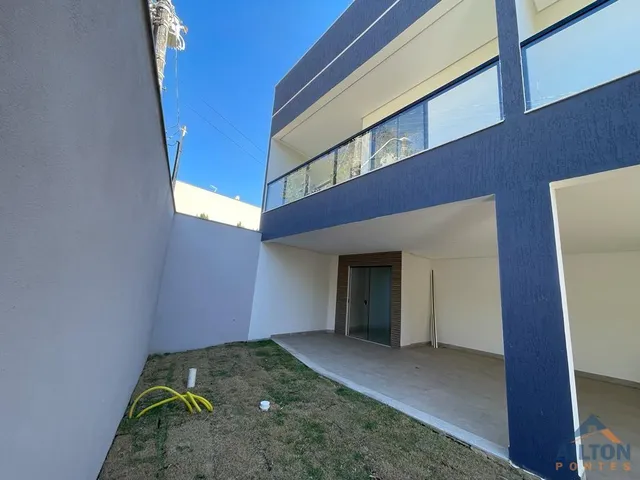 Imagem: Casa Duplex a Venda em Praia de santa Mônica
