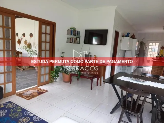 Imagem: Linda Chácara com At 5.000 M² com Lago