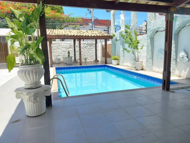 Imagem: Casa 5 Quartos, Reformada, Piscina, a Venda