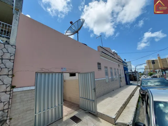 Imagem: Casa com 04 Quartos na Rua Itaporanga com