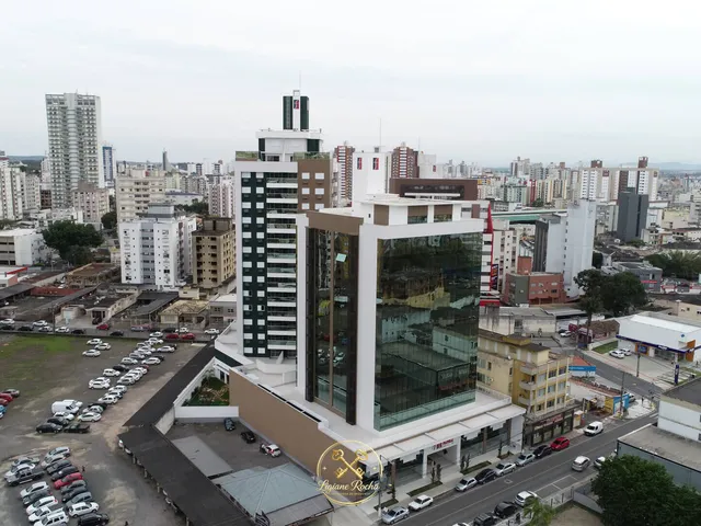 Imagem 2: Sala comercial com garagem no centro em Criciúma