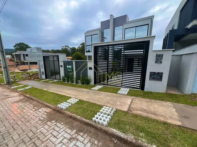 Imagem 5: Casa Duplex Moderna em Loteamento Residencial