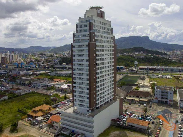 Imagem: Apartamento com 2 Dormitórios À Venda