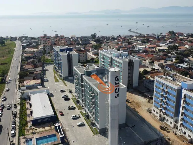 Imagem: Apartamento com 2 Dormitórios À Venda