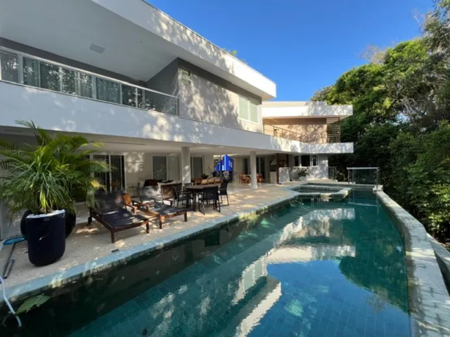 Imagem: CASA À VENDA ALPHAVILLE I SALVADOR R$ 10.800.000,00