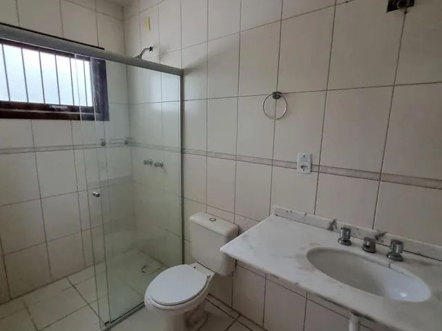 Imagem 10: Sobrado 3 Dormitórios, Suíte + Hidro, Sala com Lareira, Quiosque com Piscina!