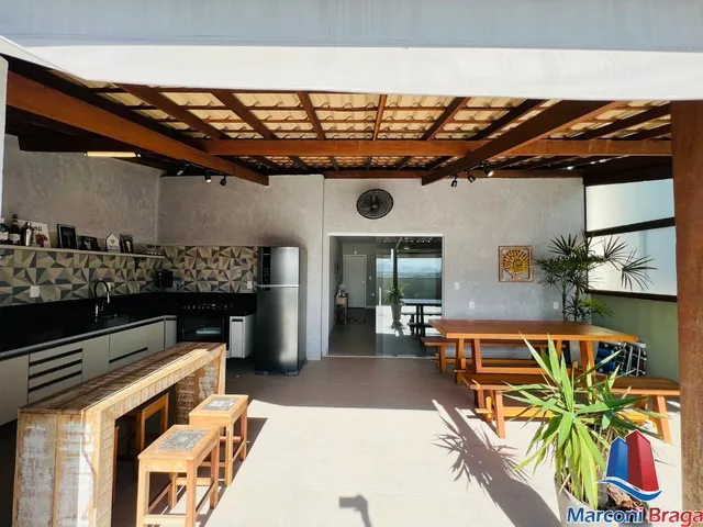 Imagem 1: Cobertura Duplex com vista para o mar. Composta por 4 quartos sendo 2 suítes.Área com