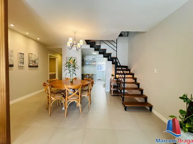 Imagem 7: Cobertura Duplex com vista para o mar. Composta por 4 quartos sendo 2 suítes.Área com