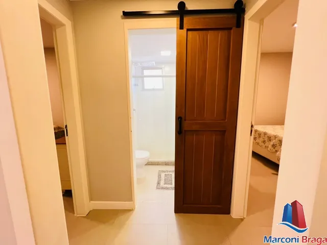 Imagem 16: Cobertura Duplex com vista para o mar. Composta por 4 quartos sendo 2 suítes.Área com