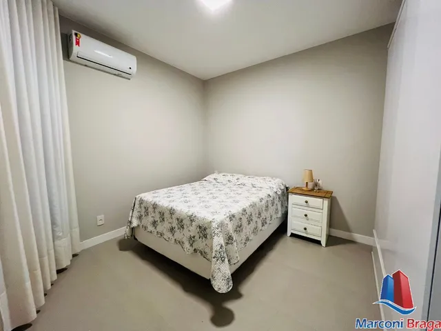 Imagem 10: Cobertura Duplex com vista para o mar. Composta por 4 quartos sendo 2 suítes.Área com