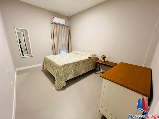 Imagem 12: Cobertura Duplex com vista para o mar. Composta por 4 quartos sendo 2 suítes.Área com