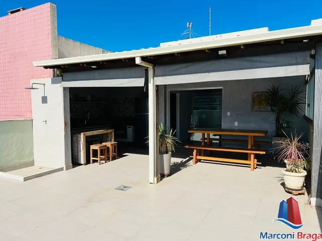 Imagem 4: Cobertura Duplex com vista para o mar. Composta por 4 quartos sendo 2 suítes.Área com