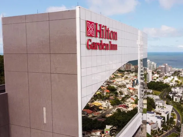 Imagem: Hilton Garden Inn Praia Brava