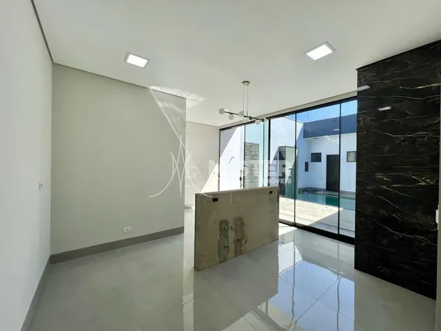 Imagem 8: Casa com Piscina no Jardim São Conrado em Maringá