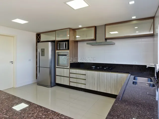 Imagem 12: Casa 4 Quartos com Suítes À Venda no Campo Comprido em Curitiba/Pr - Confiancce Imóveis