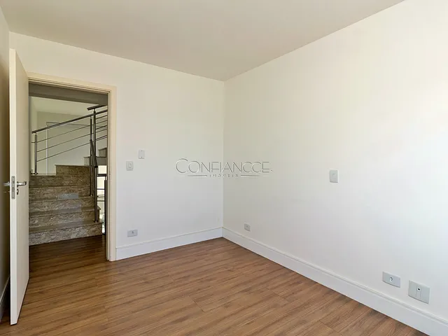 Imagem 13: Casa 4 Quartos com Suítes À Venda no Campo Comprido em Curitiba/Pr - Confiancce Imóveis