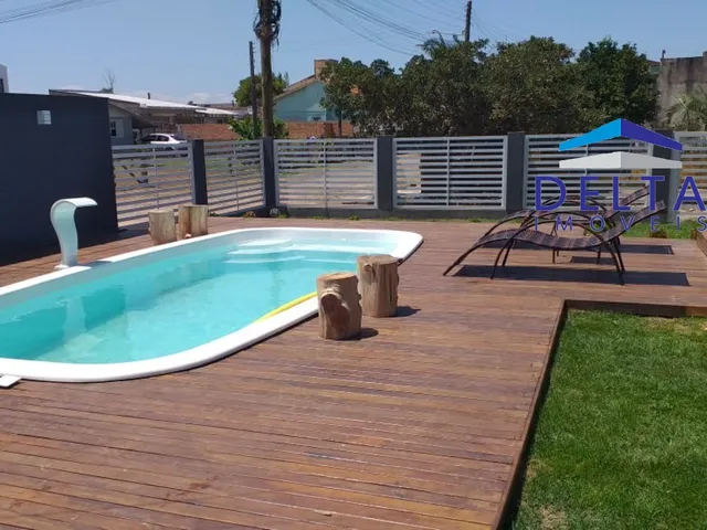 Imagem: Casa com Piscina em Torres