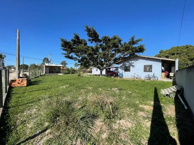 Imagem 2: 4 apartamentos com amplo quintal