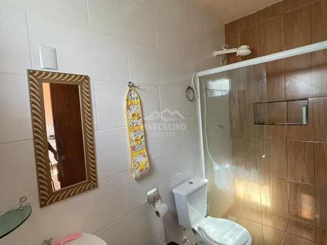 Imagem 12: 4 apartamentos com amplo quintal