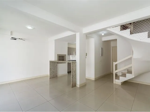 Imagem: Casa À Venda no Bairro Moinhos de Vento