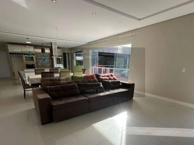 Imagem 6: Casa alto padrão no bairro Ratones, Florianópolis/SC