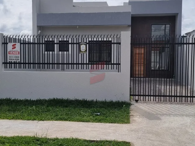 Imagem: Casa com 3 Dormitórios À Venda com 160M²