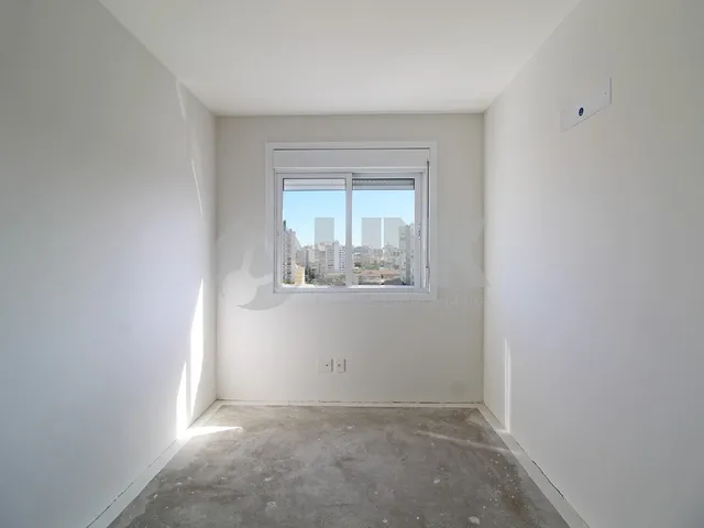 Imagem 10: Apartamento 3 Dormitórios com 2 Vagas de Garagem À Venda no Bairro Cidade Baixa Em