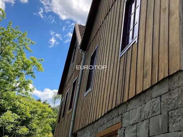 Imagem 4: Excelente Área com Casa Antiga!
